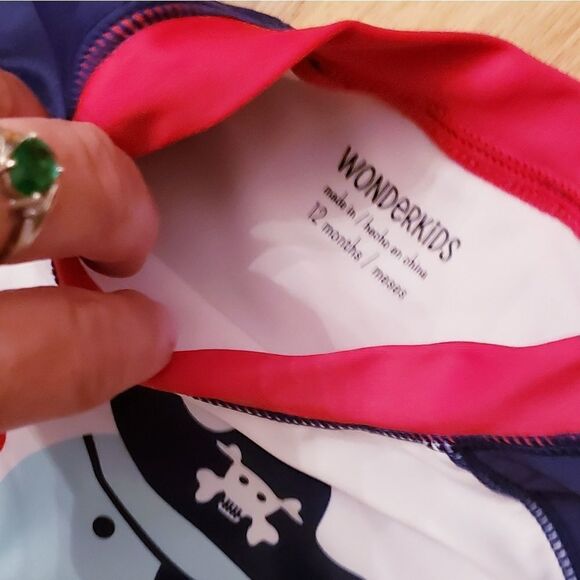 NWT Wonderkids Octopus Rash Guard - Picture 4 of 5